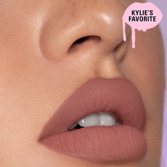 Kylie Matte Liquid Lipstick 👄 - Picture 9 of 10